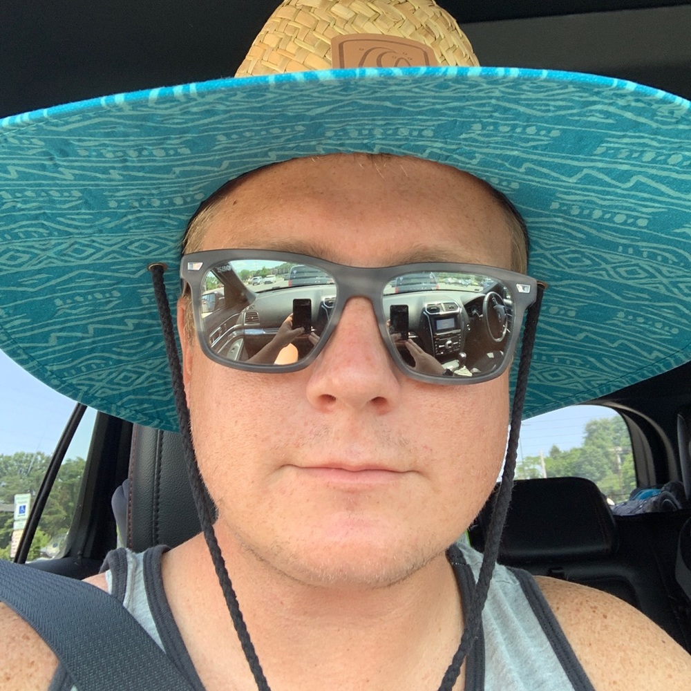 Meet your Posher, Eric